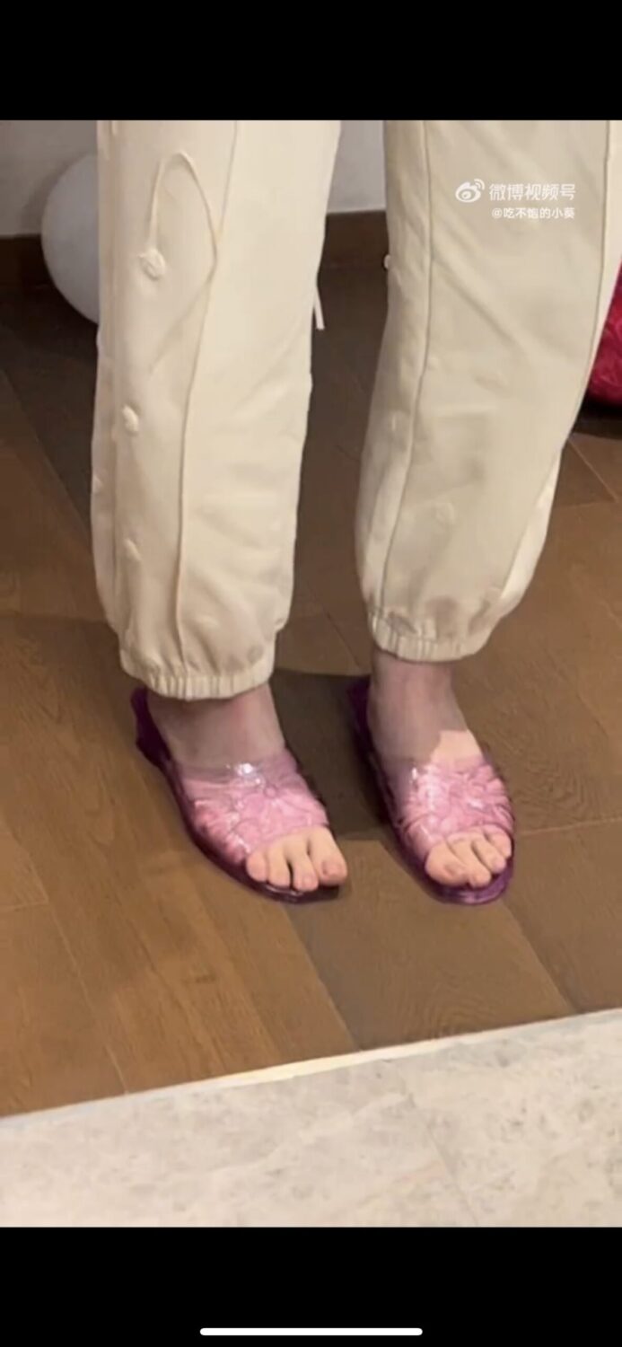 nana ou yang feet 1 scaled