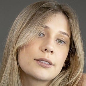 nanda dorneles feet 1