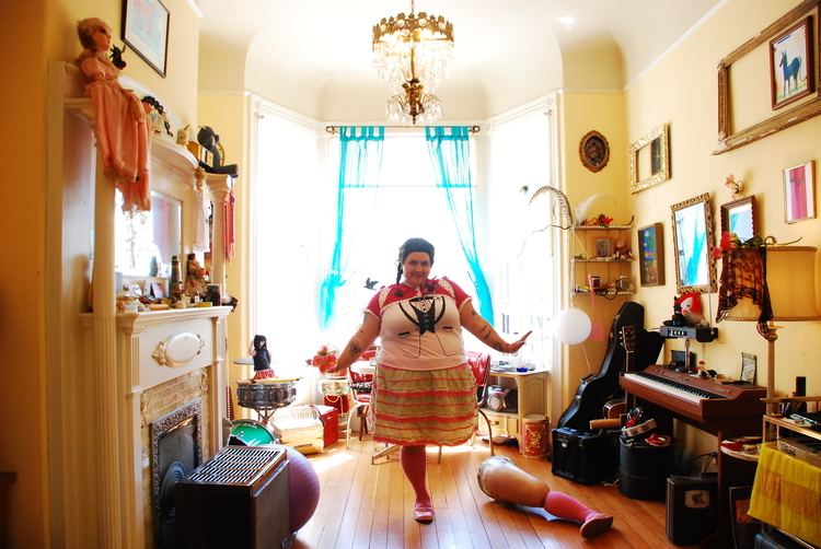 naomi elizabeth lamm feet