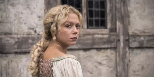 naomi faye battrick feet 3