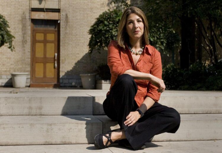 naomi klein feet 3
