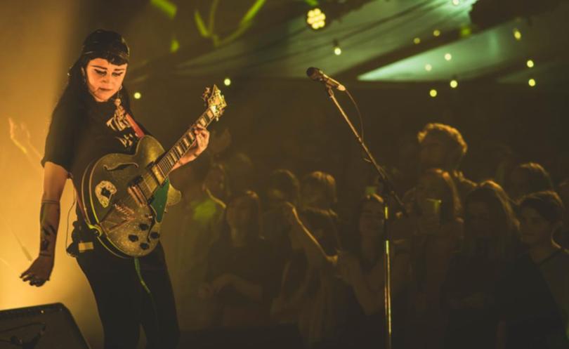 naomi saalfield feet