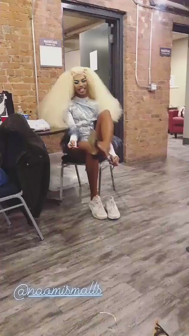 naomi smalls feet 6