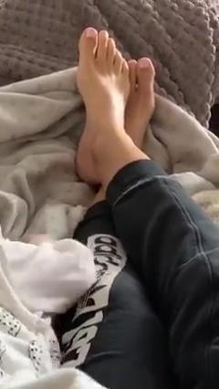 naomi van as feet 2