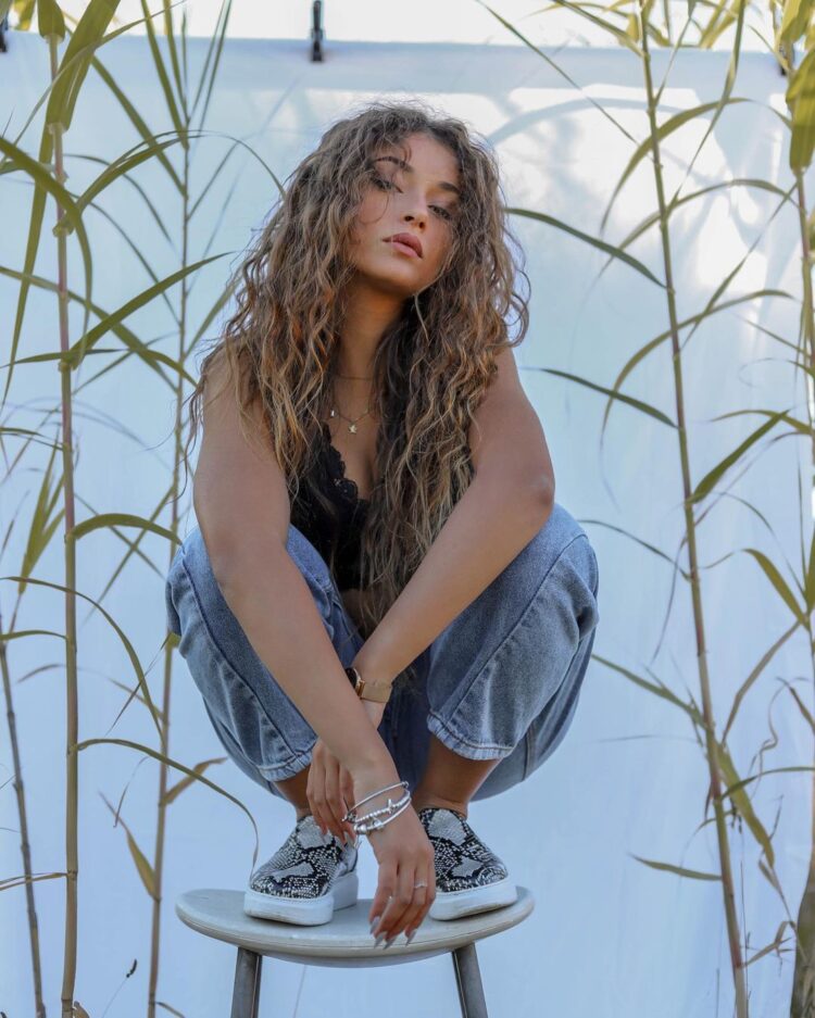 naomi vignoni feet 1