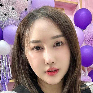 naraporn faipongsa feet 4