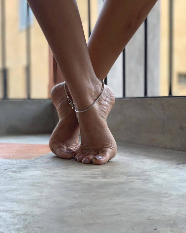 narmadha yapa abeywardena feet