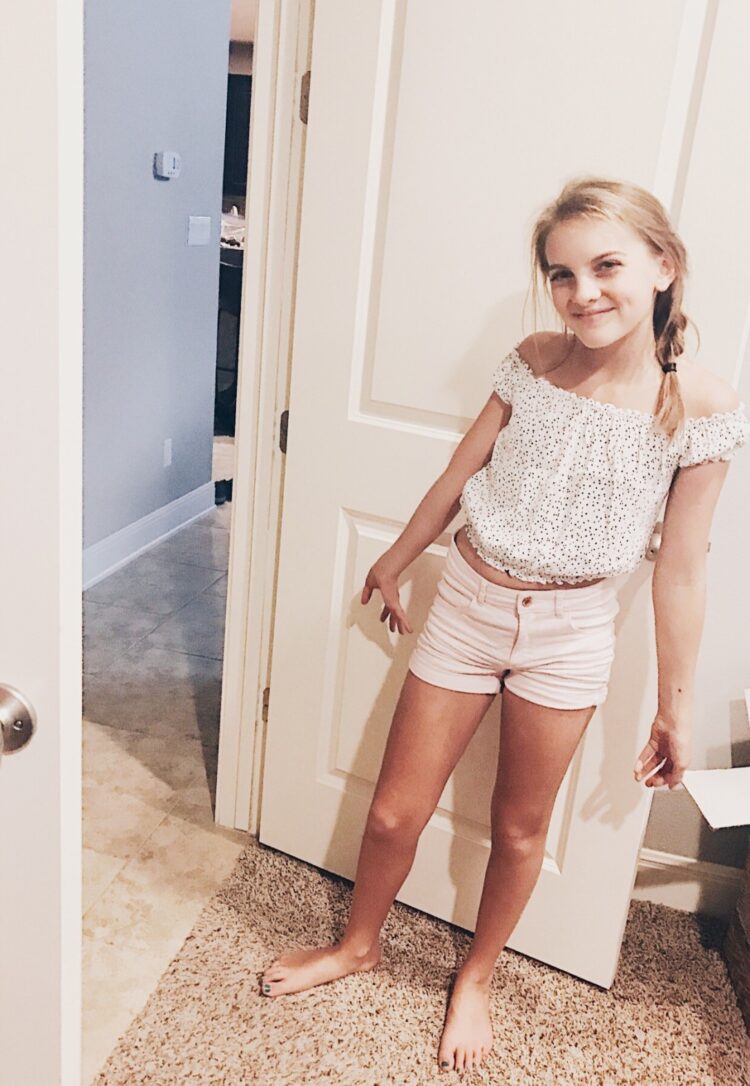 nasreen shahi feet 4