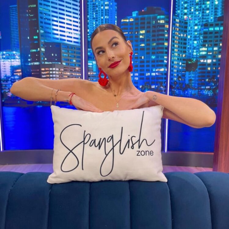 nastassja bolivar feet 4