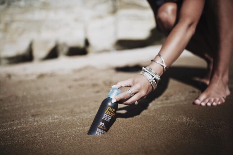 natalia cabezas feet scaled