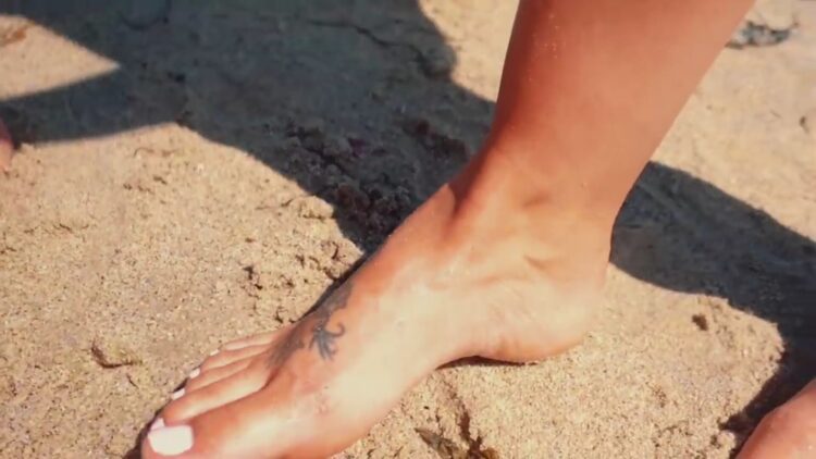 natalia johnson feet