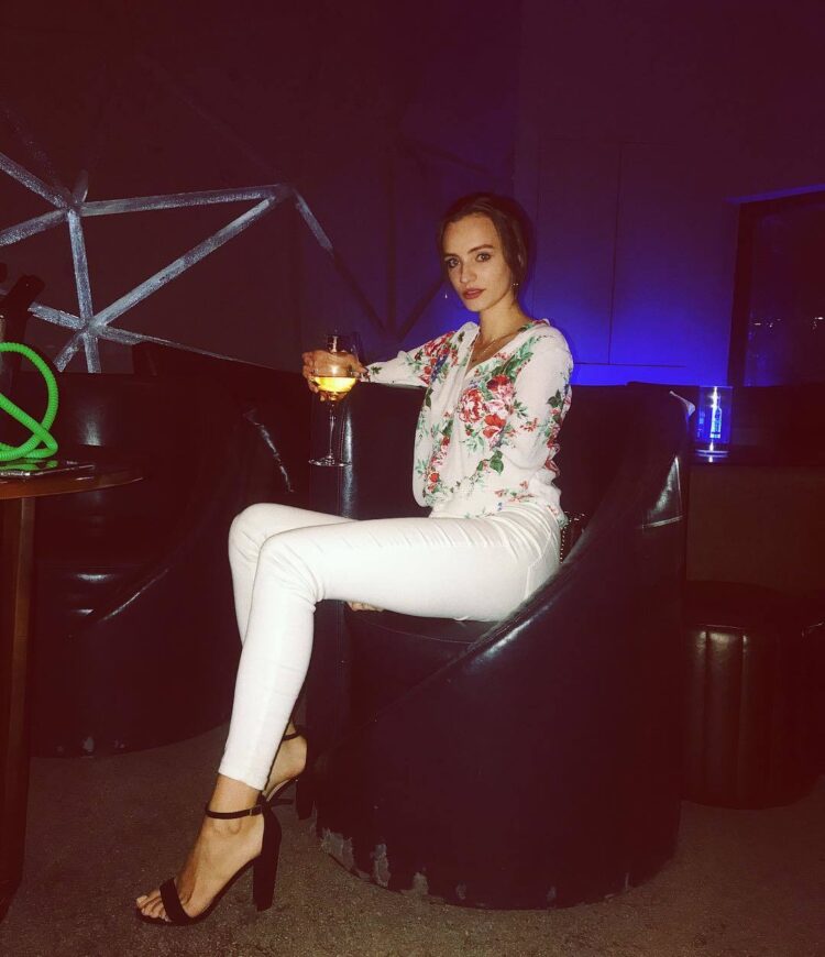 natalia karabasz feet 3