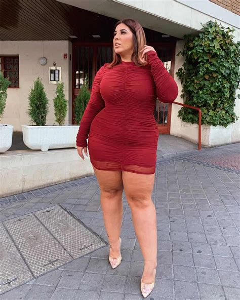 natalia lozano feet 1