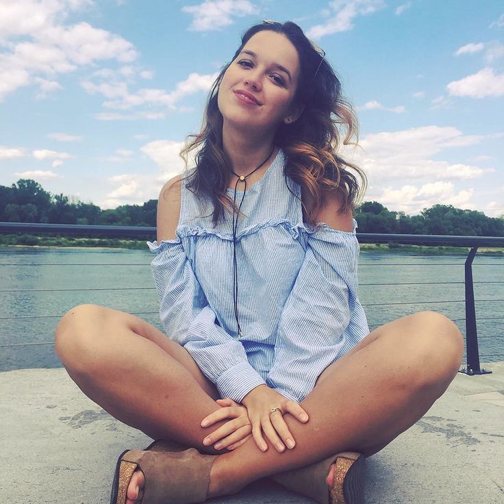 natalia sisik feet 1