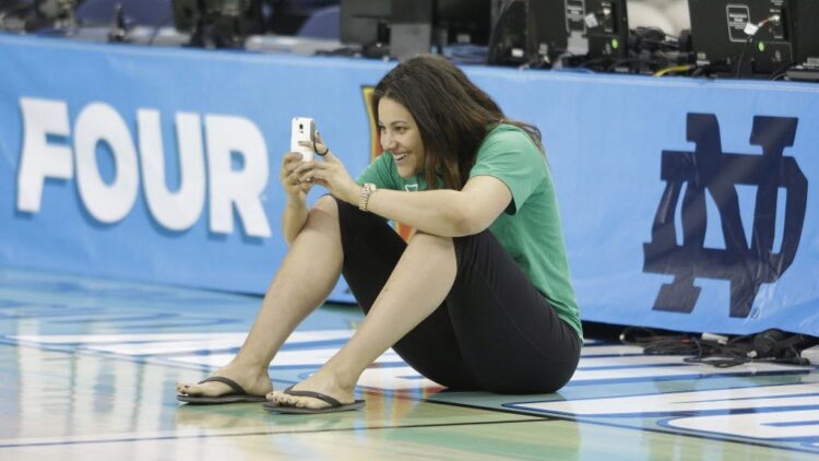 natalie achonwa feet 4