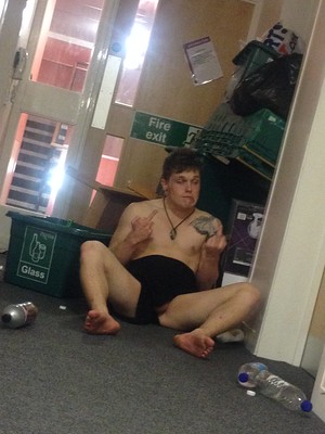 natalie bennett feet 6