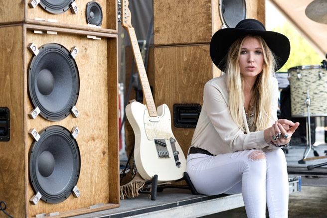 natalie bergman feet 3