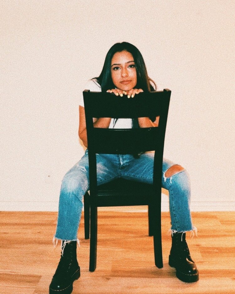 natalie espinoza feet