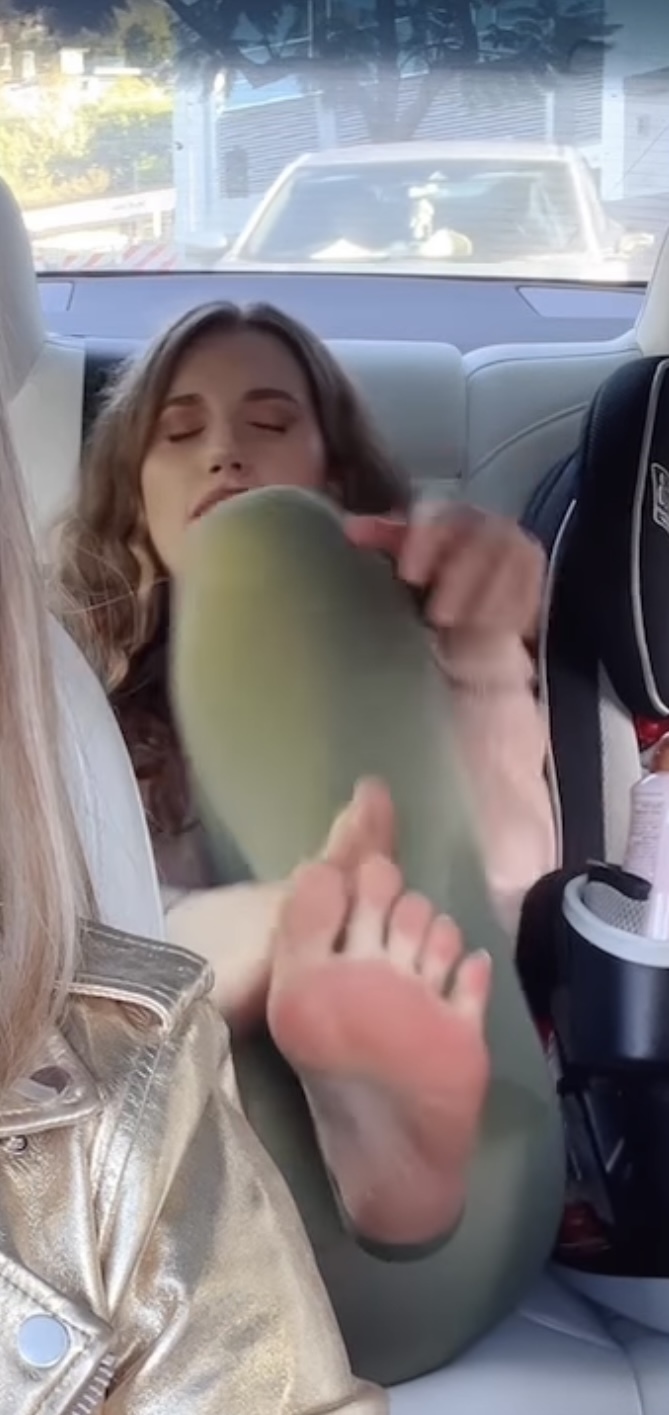 natalie friedman feet 3