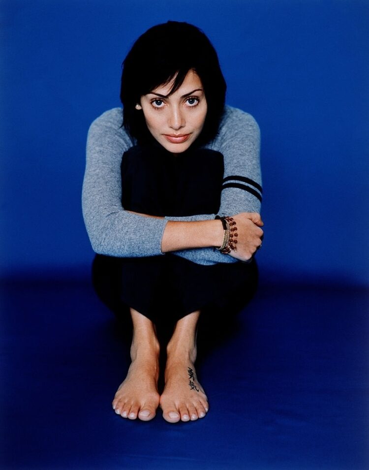 natalie imbruglia feet
