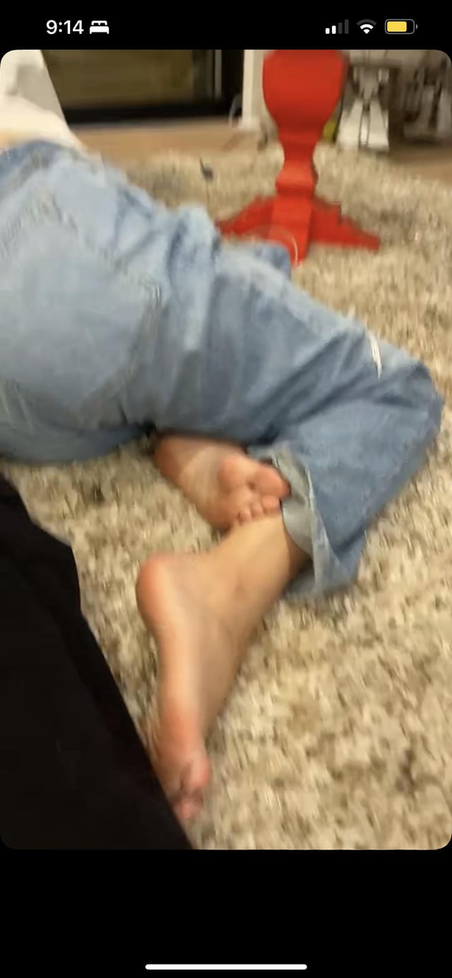 natalie johnson feet