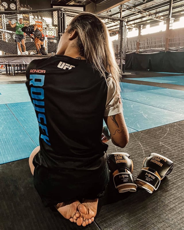 natalie pinheiro feet