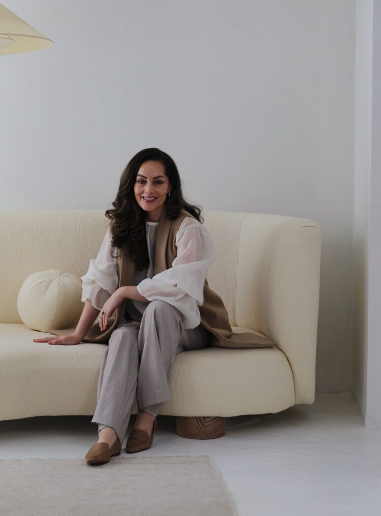 natalie te paa feet scaled