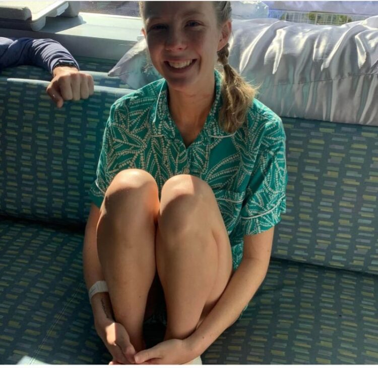 natalie thomas feet 3