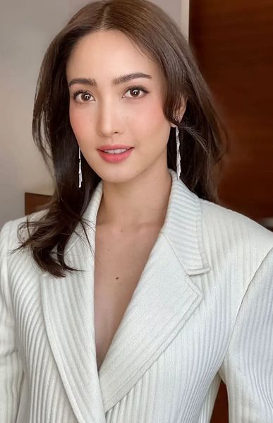 natapohn tameeruks feet 5