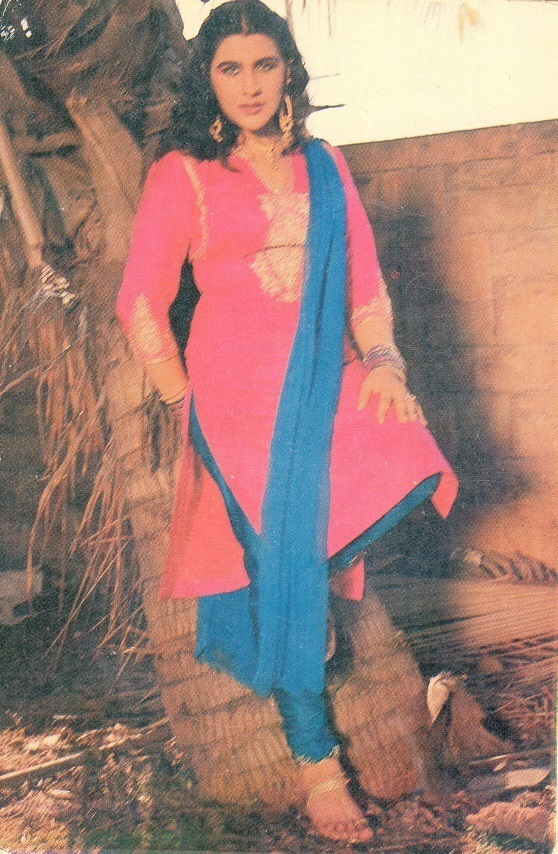 natasha amrita singh feet 3