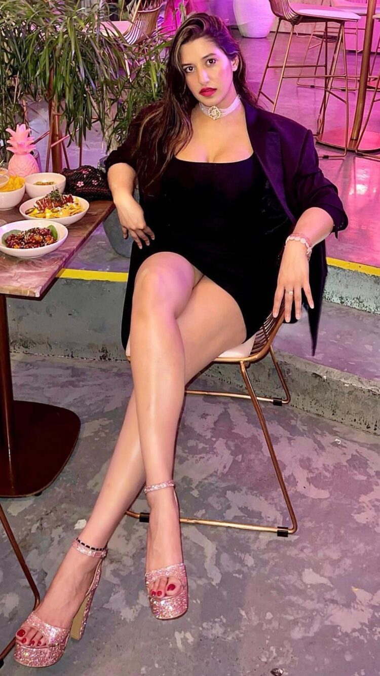 natasha assadi feet 2