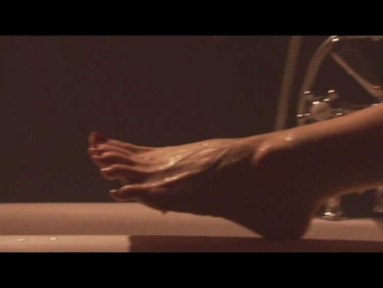 natasha okeeffe feet 1