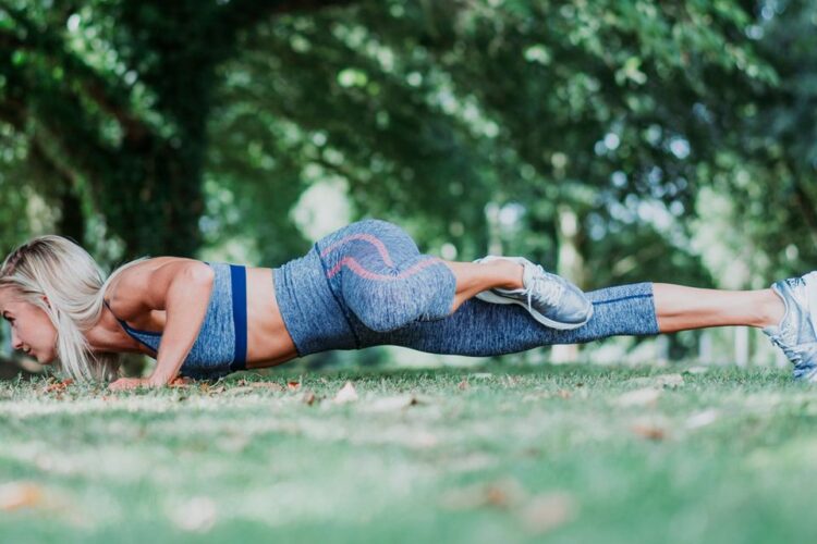 nathalie lennon feet