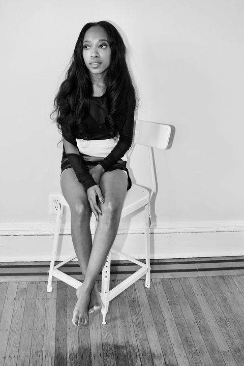 nathanya alexander feet 4