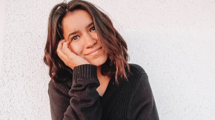 nati valderrama feet 3