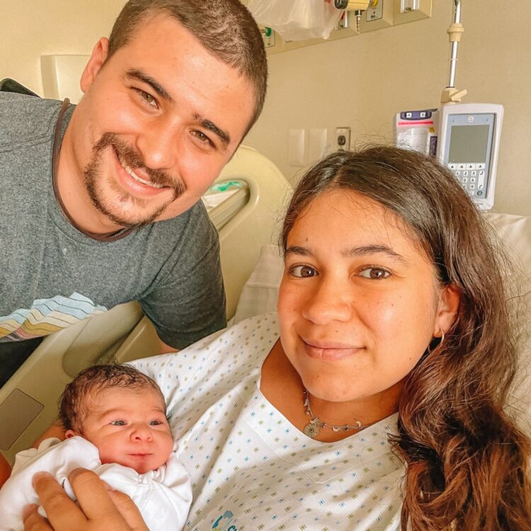 nati valderrama feet 4