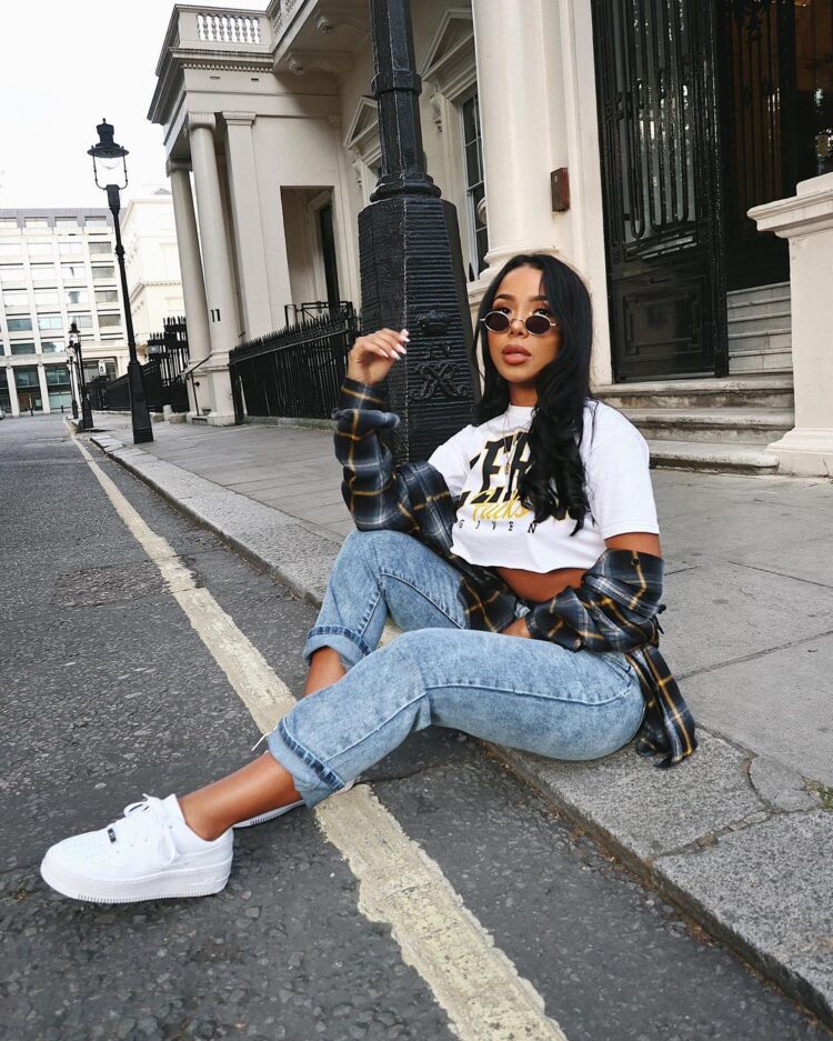 natseleen evanii feet 4