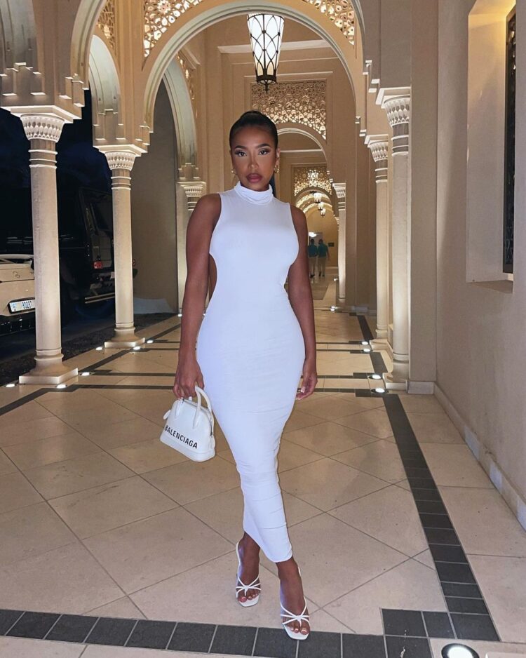 natseleen evanii feet