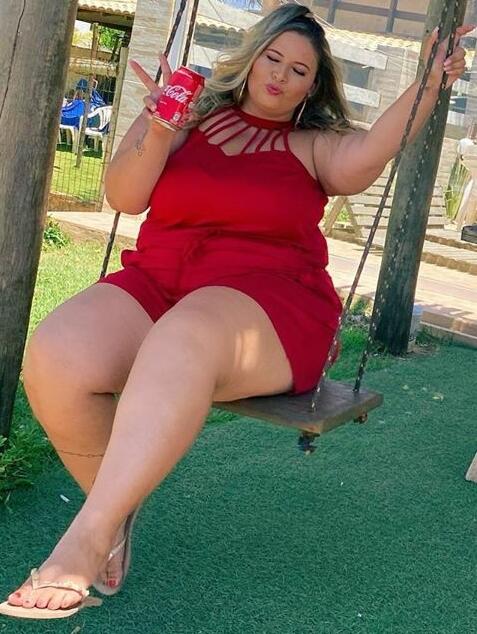 naty ferreira feet 3