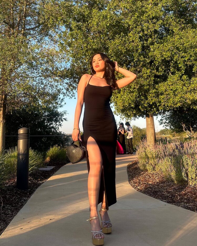 nayah damasen feet 2