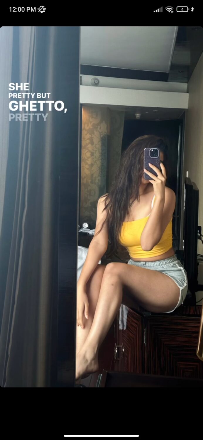 nazila sitaishi feet 6