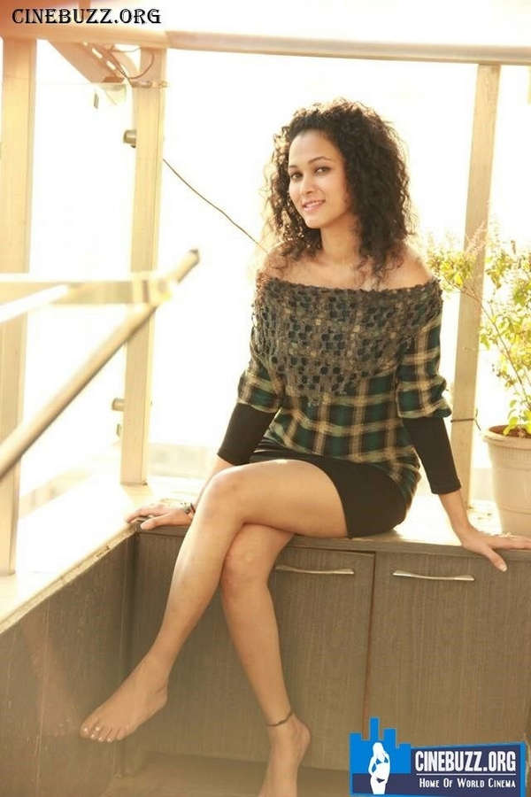 neetha shetty feet 3