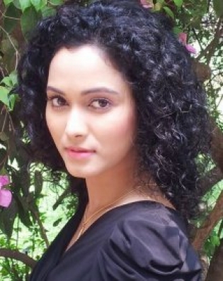 neetha shetty feet 6