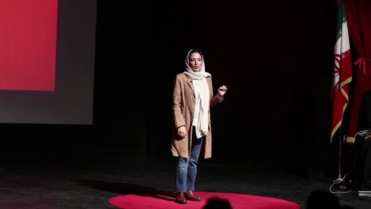 negar javaherian feet 3