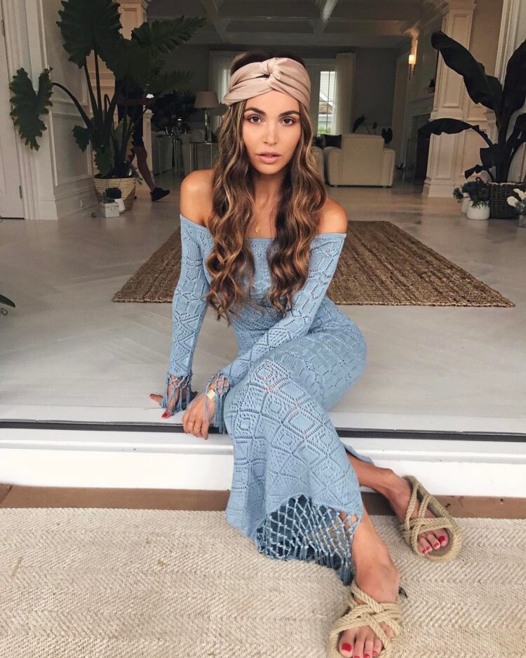 negin mirsalehi feet 1