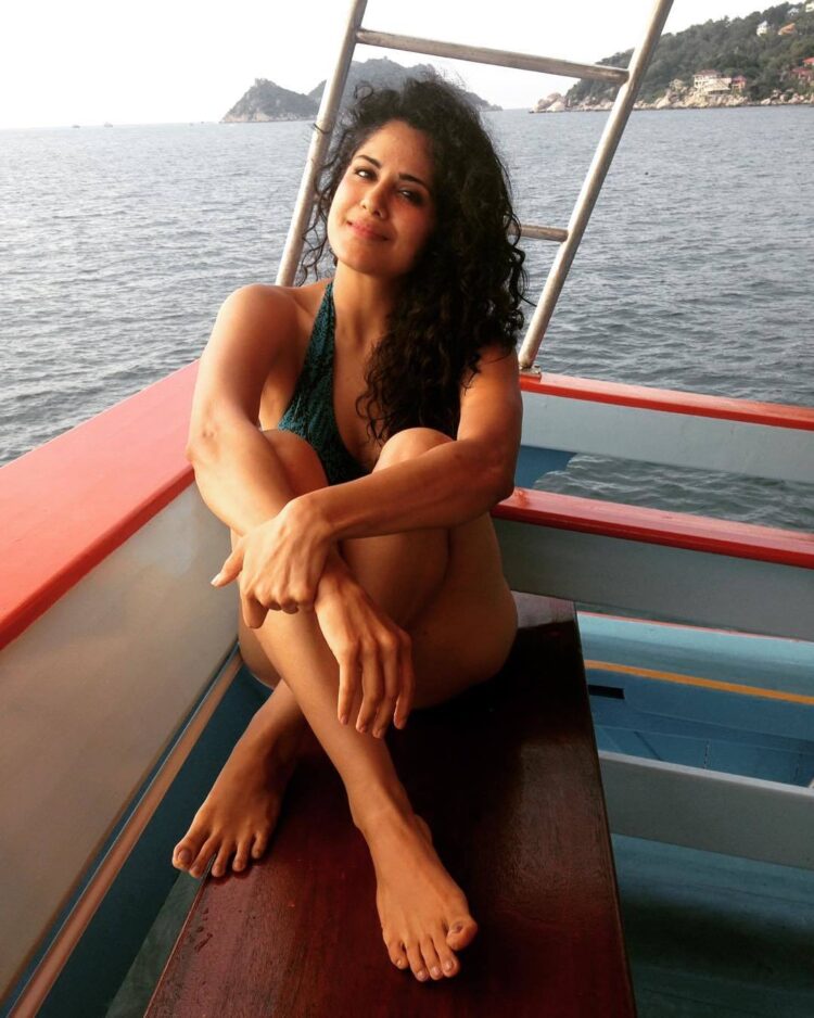 neha iyer feet