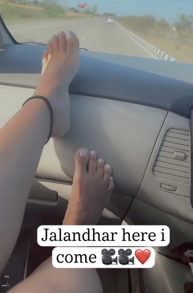 neha malik feet 4