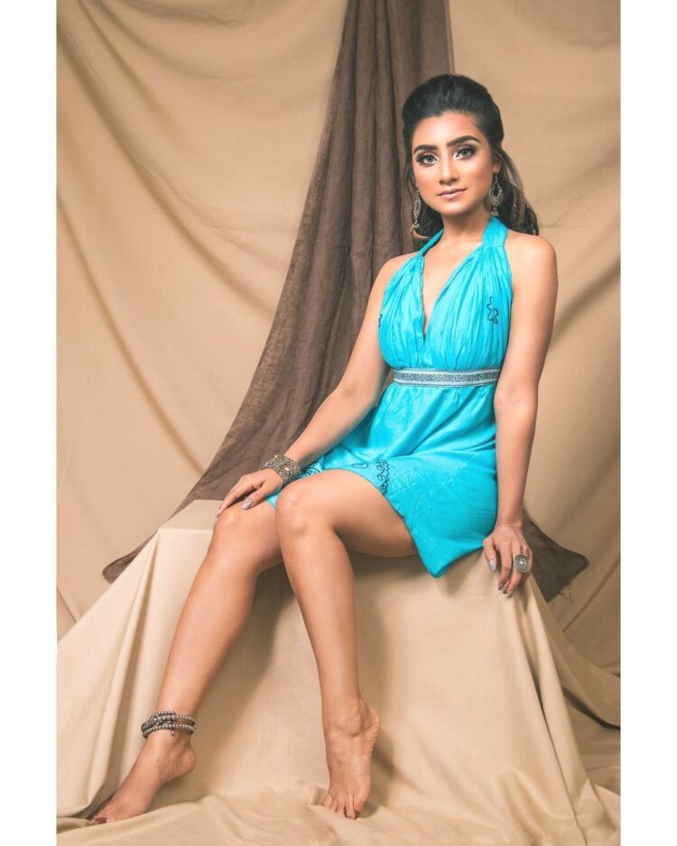 neha marda feet 4