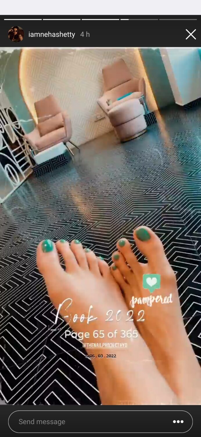 neha shetty feet
