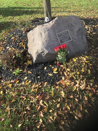 neilia hunter feet 3